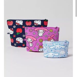 BAGGU hello kitty Go Pouch set